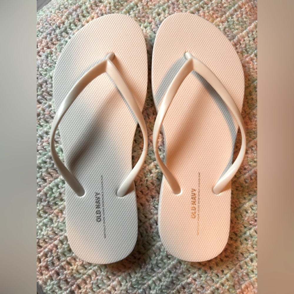 Old Navy Women's White Sandals
